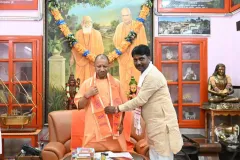 ganesh_chandra_chauhan_with_Chieft_Minister_uttar_pradesh
